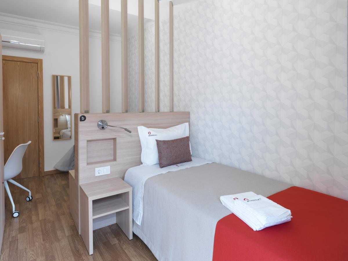 Alunni Stacc Guesthouse Лиссабон Экстерьер фото